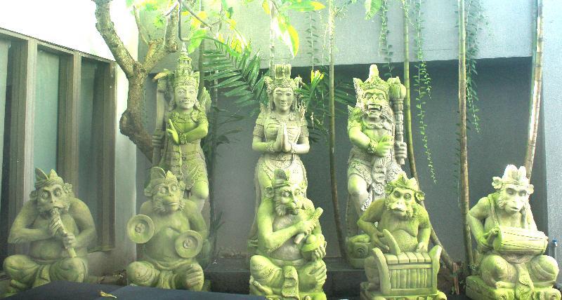 Kyriad Royal Seminyak Eksteriør billede