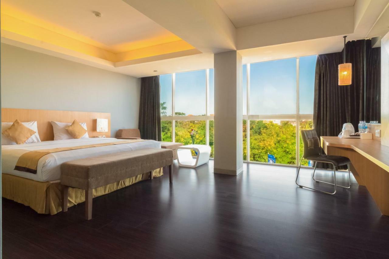 Kyriad Royal Seminyak Eksteriør billede